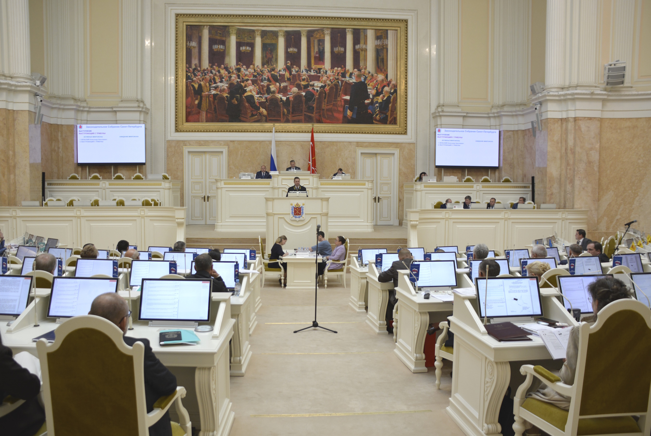Депутаты Законодательного Собрания Санкт-Петербурга назначили на должность председателя Контрольно-счетной палаты Константина Желудкова