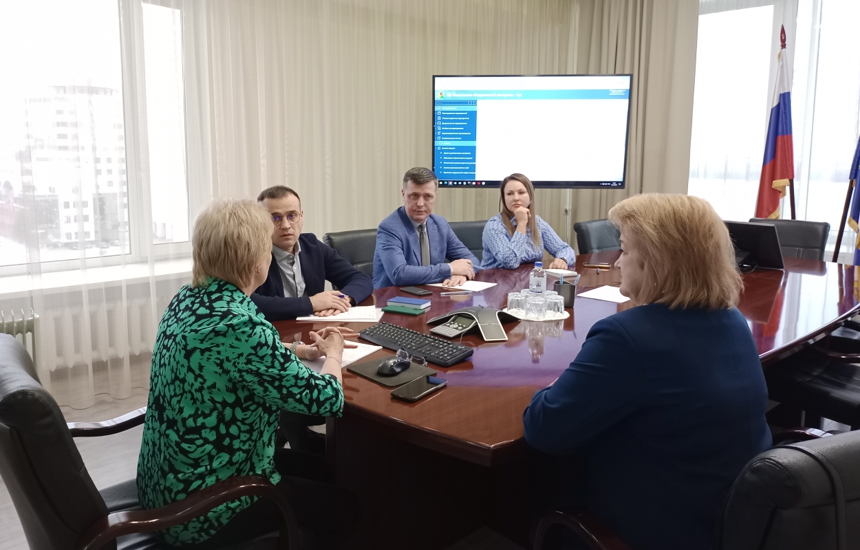 Цифровая трансформация: КСП Петербурга изучает опыт самарских коллег