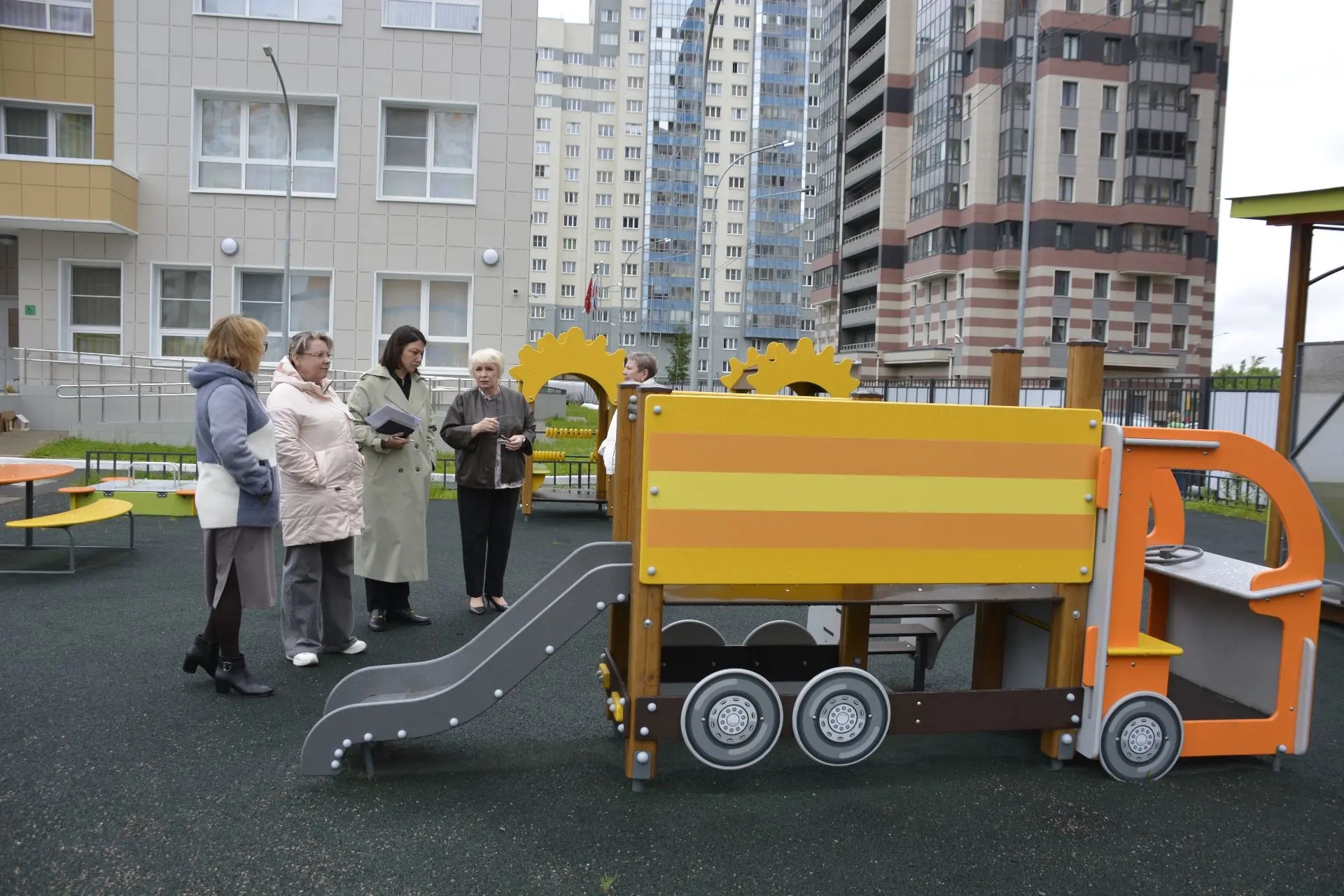 В День защиты детей Контрольно-счетная палата работает в новом корпусе ГБДОУ «Детский сад № 91»