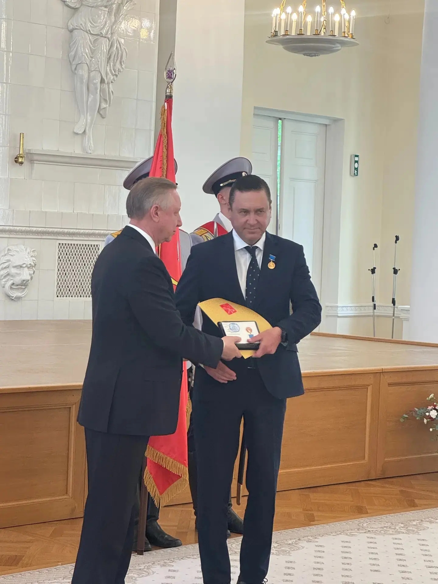Председатель Контрольно-счетной палаты Петербурга Константин Желудков награжден знаком отличия «За заслуги перед Санкт-Петербургом»